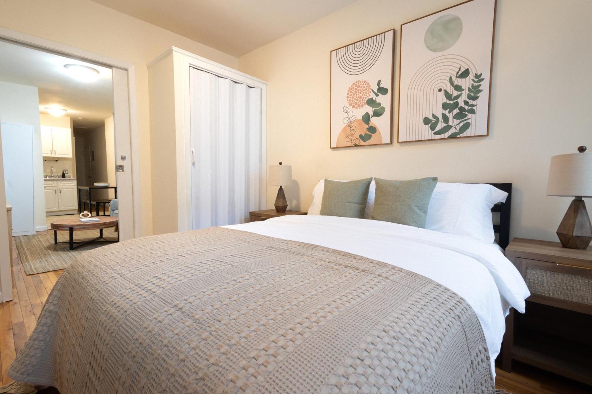 2bd 1bth In The Upper East Side! *
